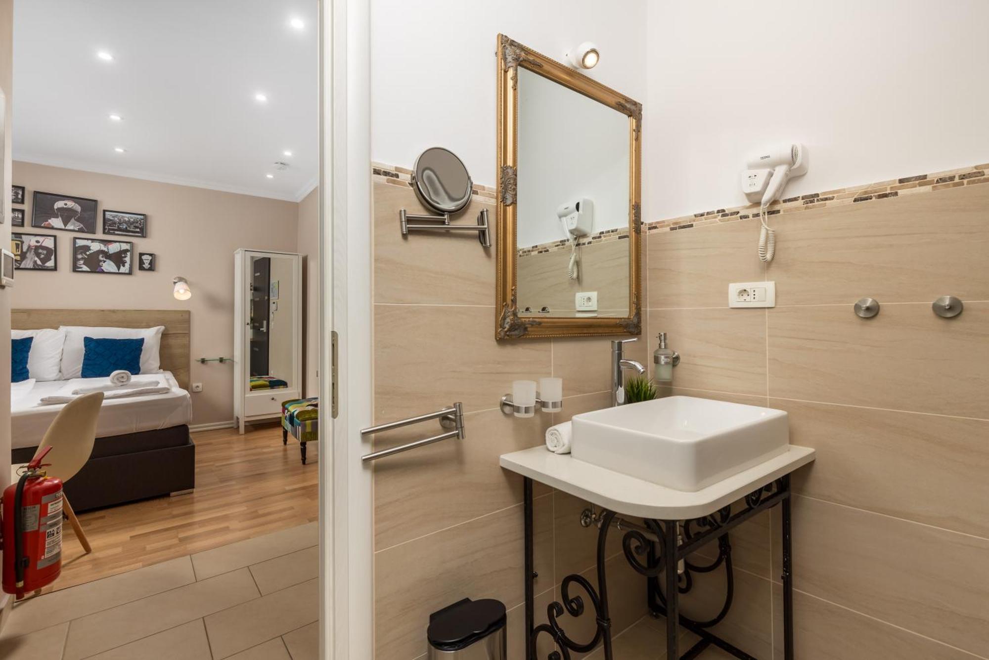 Apartments Neo Рийека Екстериор снимка