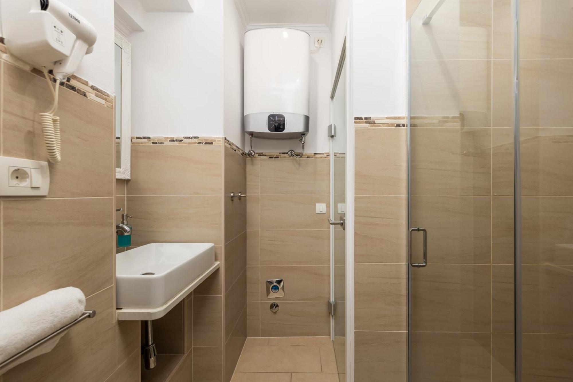 Apartments Neo Рийека Екстериор снимка